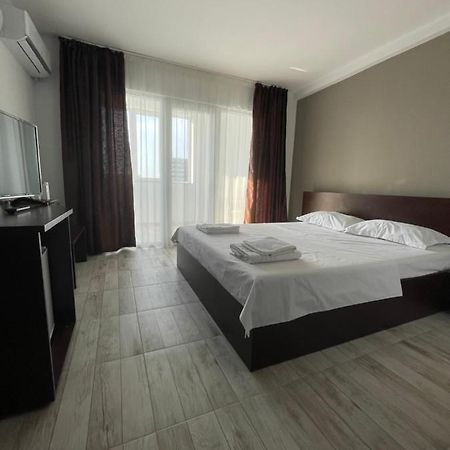 Studio 21 Apartment เอโฟริเอนอร์ด ภายนอก รูปภาพ