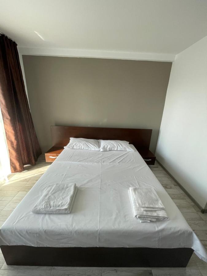 Studio 21 Apartment เอโฟริเอนอร์ด ภายนอก รูปภาพ